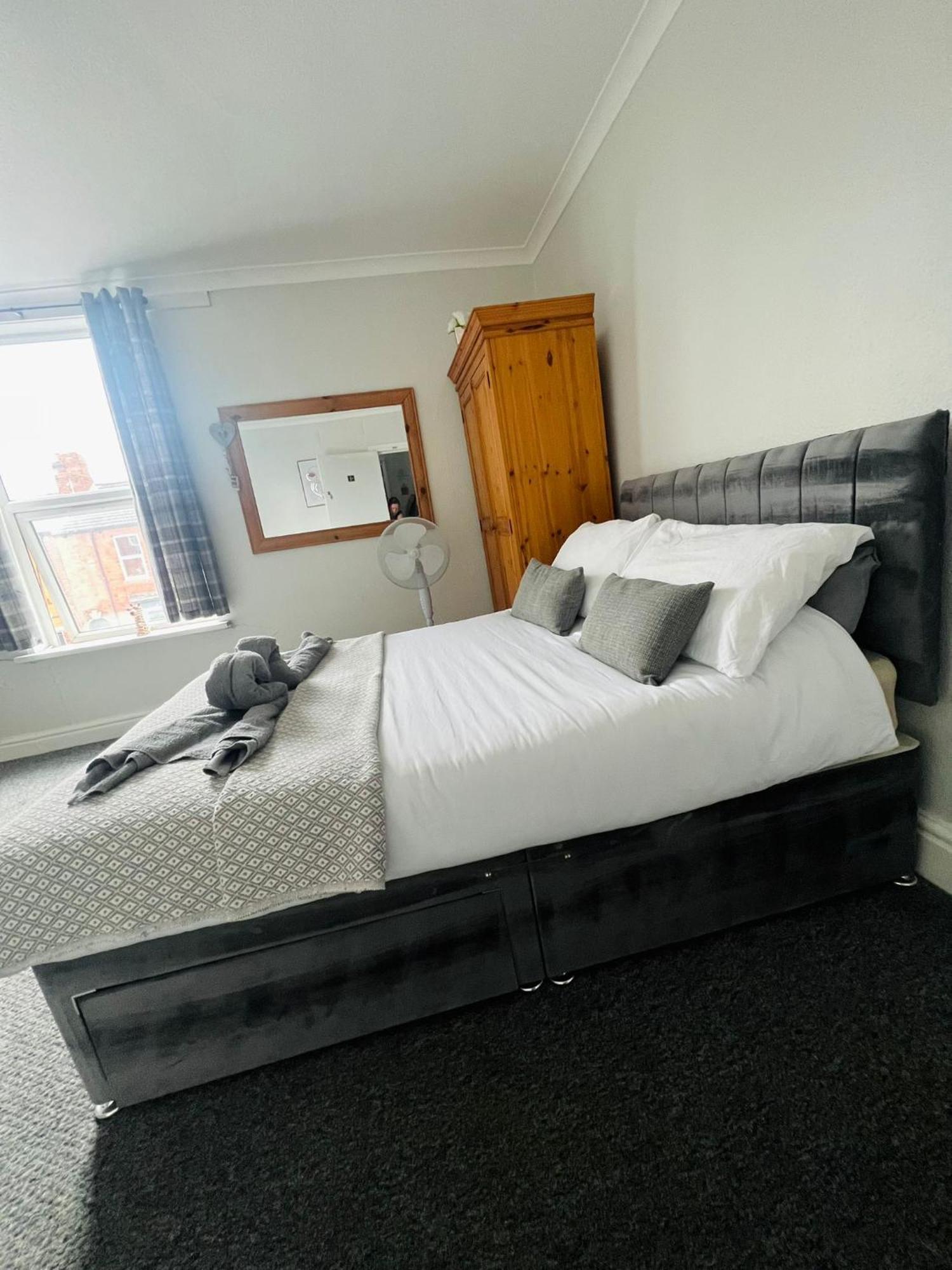 Lincoln City Centre Rooms P&S Kültér fotó